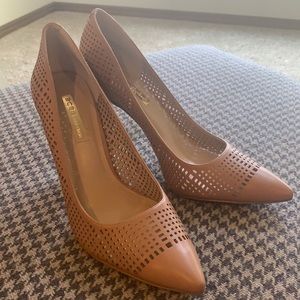 BCBG camel pumps new